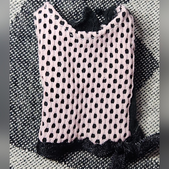 My Scene Getting Ready My Room Barbie 2004 Pink Mesh Black Top w Ribbon - Picture 2 of 6